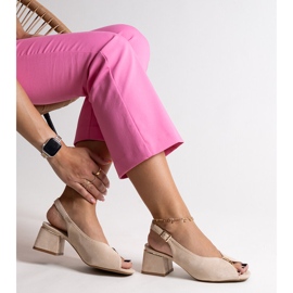 Beige Blocksandalen Ayat 1