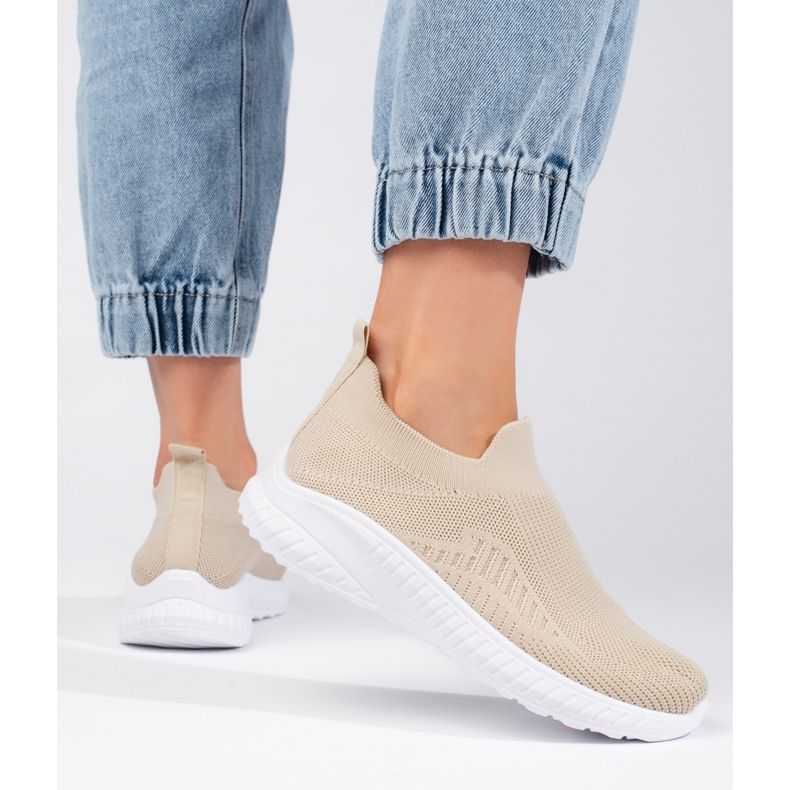 Beigefarbene Slip-On-Sportschuhe für Damen 1