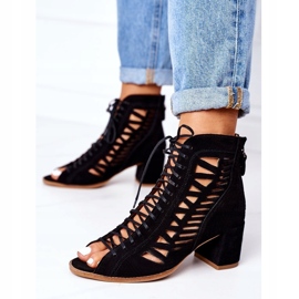 Durchbrochene Wildlederstiefel Maciejka 04040-01 Schwarz 3