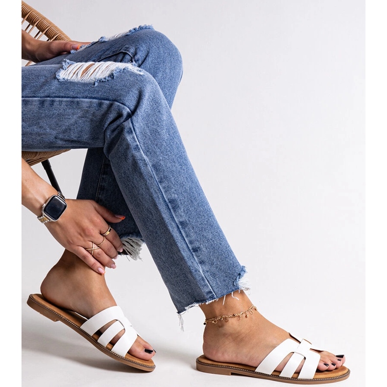 Weiße klassische Flip-Flops mit Umayma-Dekoration 1