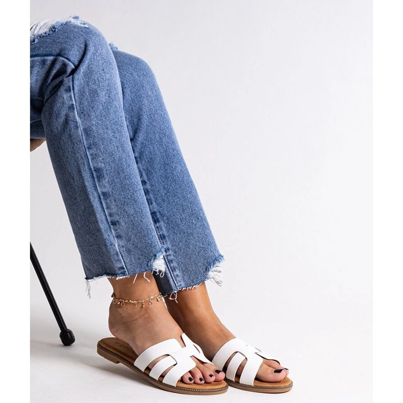 Weiße klassische Flip-Flops mit Umayma-Dekoration 2