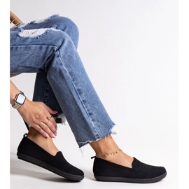 Schwarze Slip-on-Sneakers aus Shadhi-Stoff 1
