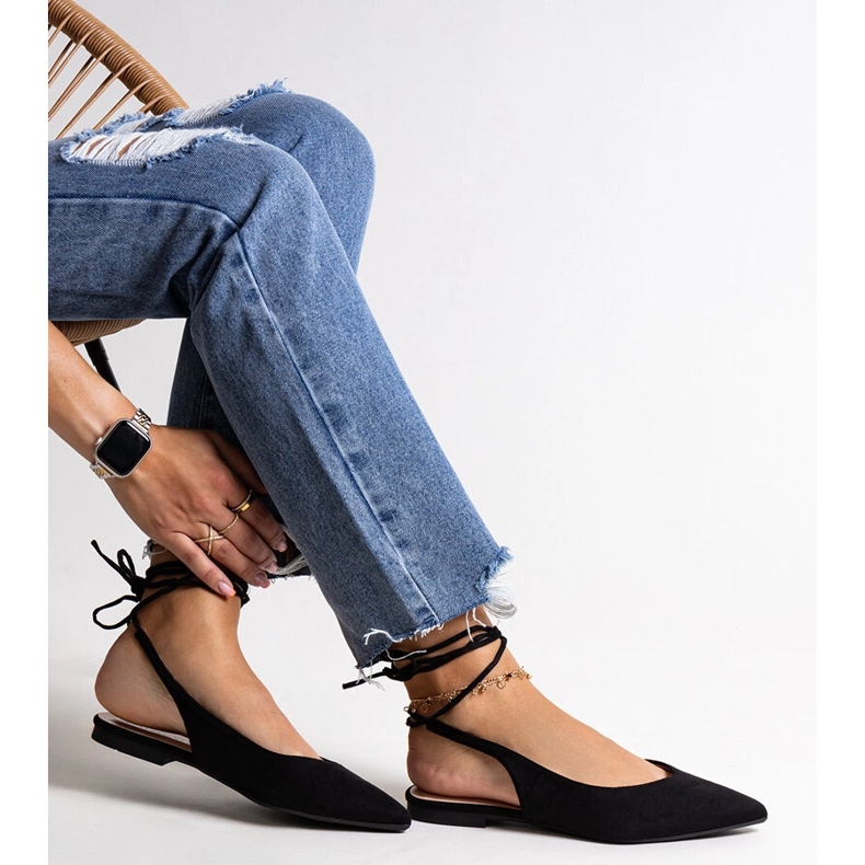 Leaia schwarze Ballerinas zum Schnüren mit offenem Absatz 1