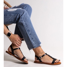 Schwarze, flache Sandalen aus Amaranth 1