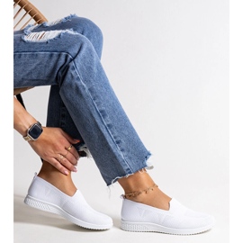 Absolut weiße Slip-On-Sneaker 1