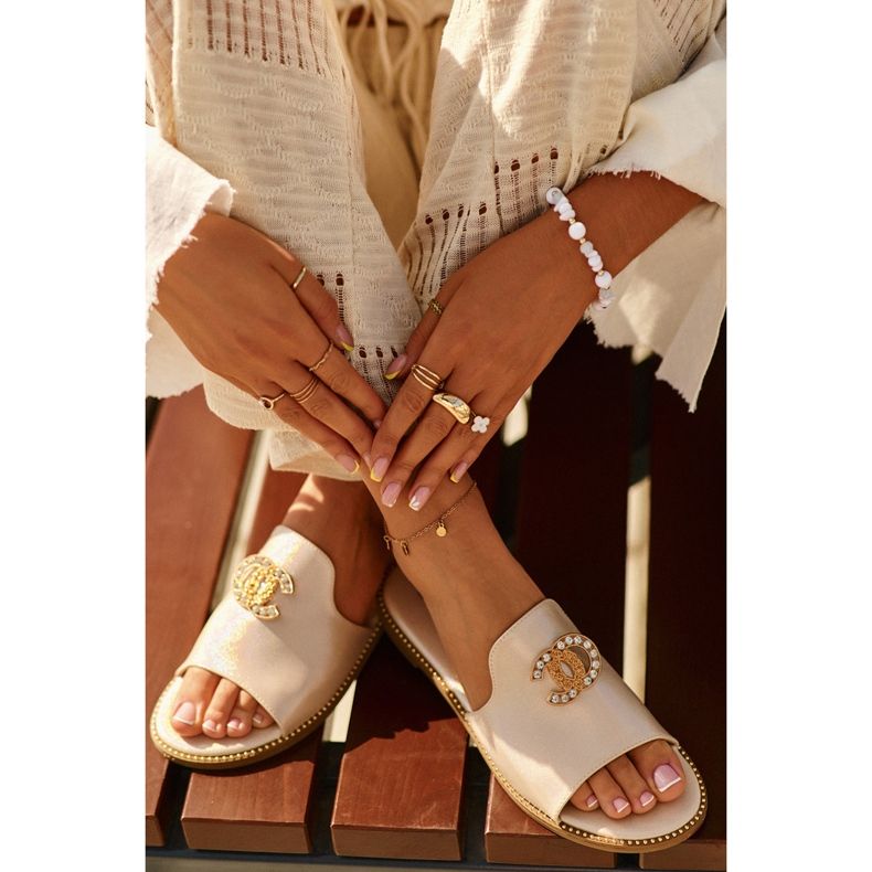 Elegante glänzende Damen-Flip-Flops mit Verzierung S.Barski KV27-050 Gold golden 2