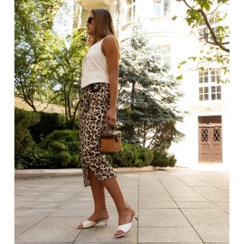 Weiße Maloua-Pantoletten mit niedrigem Absatz 2