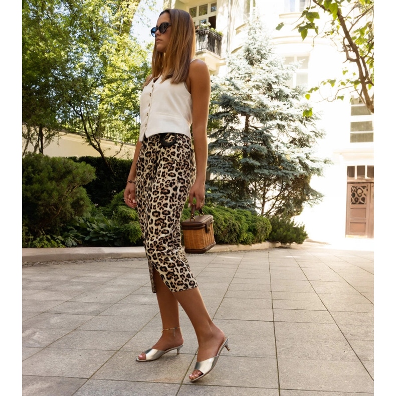 Goldene Maloua-Slides mit niedrigem Absatz 2