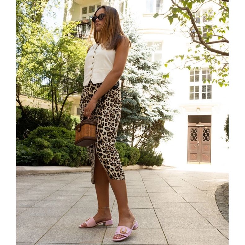 Rosafarbene Cantara-Pantoletten mit niedrigem Absatz 1