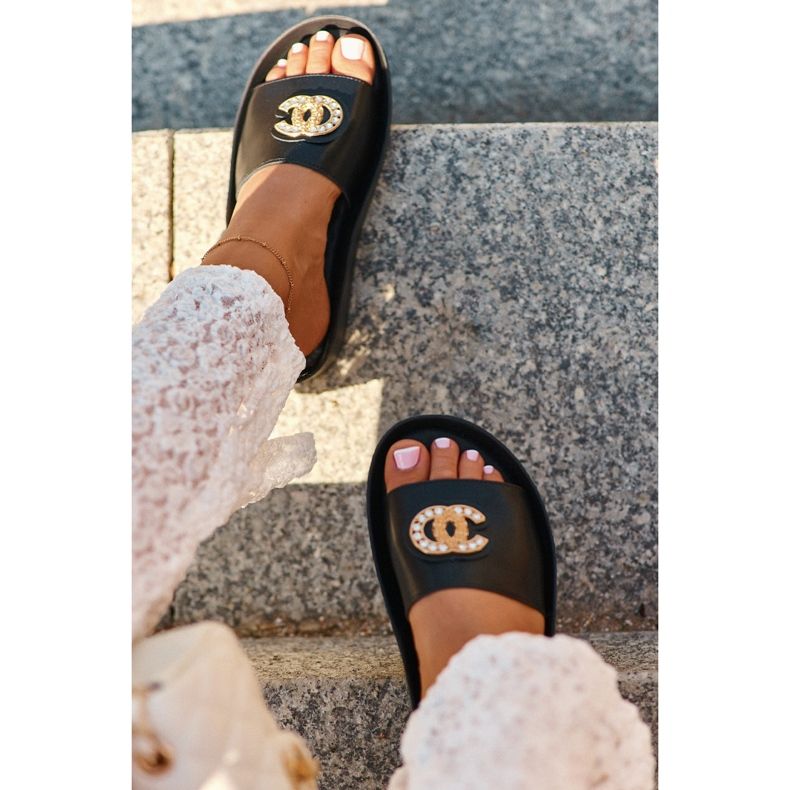 Elegante, leichte Damen-Flip-Flops mit Verzierung, Naturleder S.Barski KV27-013, schwarz 1