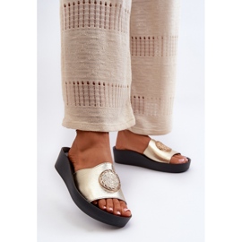 Zazoo 2920 Damen-Flip-Flops aus Leder mit Keilabsatz und goldenem Detail Gold 2