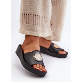 Zazoo 2920 Damen-Flip-Flops aus Leder mit Keilabsatz und goldenen Details Schwarz 2