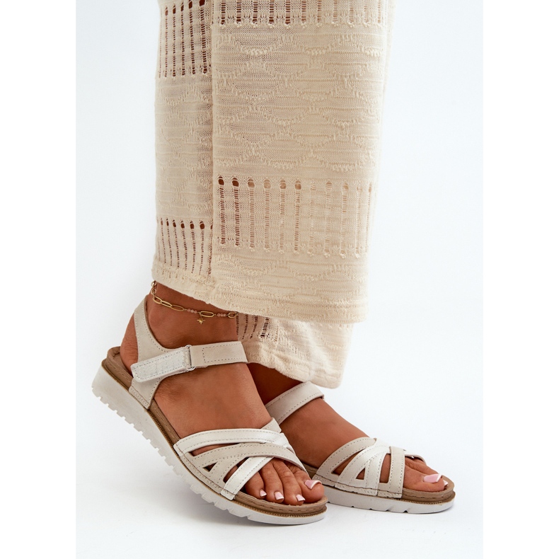 Bequeme und leichte Damensandalen mit Klettverschluss Inblu CN000041 Beige und Silber 2