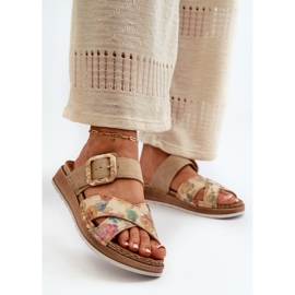 Bequeme Damen-Flip-Flops mit Blumenschnalle Inblu GS000051 Braun 2