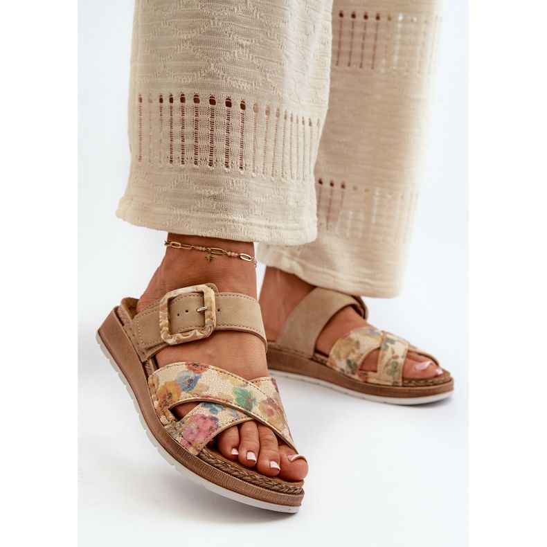 Bequeme Damen-Flip-Flops mit Blumenschnalle Inblu GS000051 Braun 2