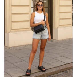 Aminas schwarze, massive Flip-Flops 1