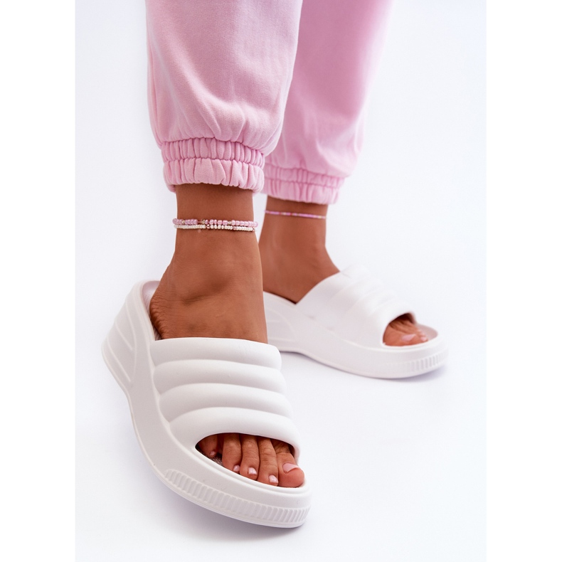 Leichte Damen-Flip-Flops aus Schaumstoff mit Keilabsatz und Plateau, weißes Tendrea 2