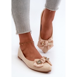 Damen-Ballerinas aus Öko-Wildleder mit Schleife und Brosche, Hellbeige Satris 4