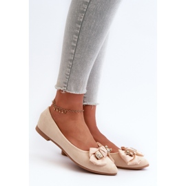 Damen-Ballerinas aus Öko-Wildleder mit Schleife und Brosche, Hellbeige Satris 1
