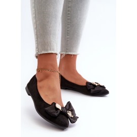 Damen-Ballerinas aus Öko-Wildleder mit Schleife und Brosche in Schwarz von Satris 2