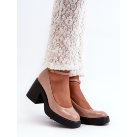 Lackpumps mit massivem Absatz, dunkelbeige Effiba 1