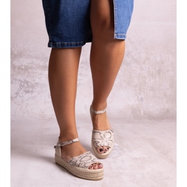 Beigefarbene Martella-Plateausandalen 1