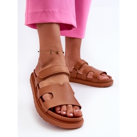 Damen-Flip-Flops aus Öko-Leder mit Klettverschluss Camel Silaka braun 2