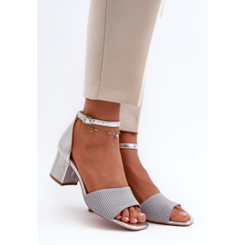 Damensandalen mit hohem Absatz in Silber von Desvia 1