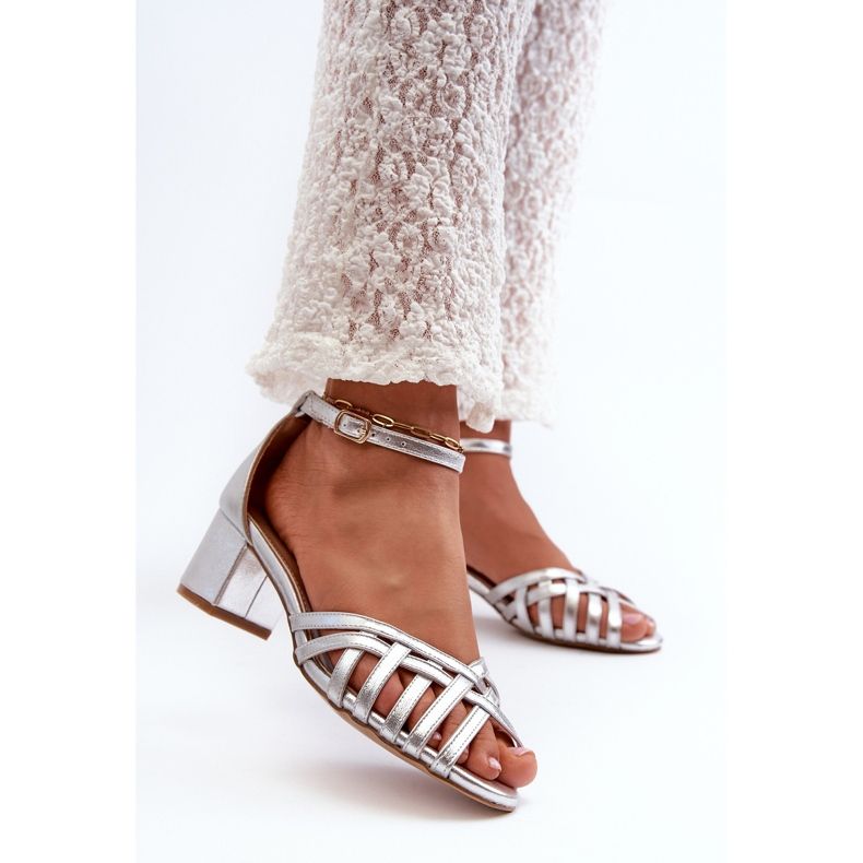 Damen-Sandalen aus Öko-Leder mit niedrigem Absatz in Silber von Monsha silber- 2