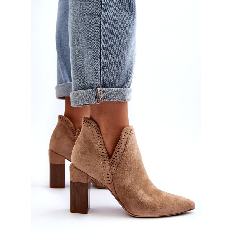 Bella Paris Beige Stiefeletten mit durchbrochenem Muster 3