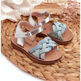 Blaue Kindersandalen mit Klettverschluss und verflochtenen Riemen 4