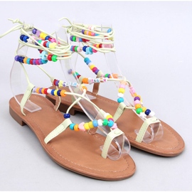 Römische Sandalen mit maiosgrünen Perlen 1