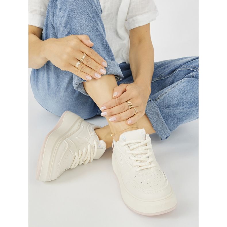 Cremefarbene Damen-Sneaker mit dicker Sohle beige 2