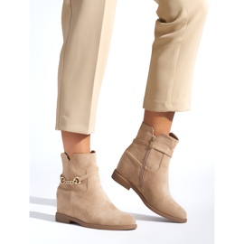 Beige Damenstiefel mit Kette 1