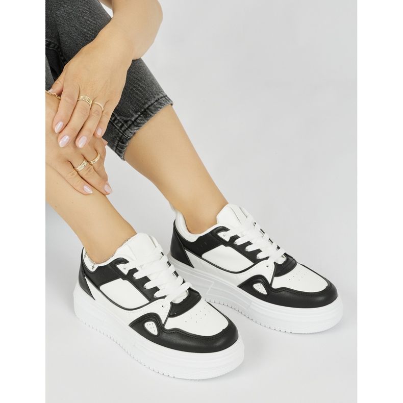 Schwarze Plateau-Sportschuhe für Damen 1