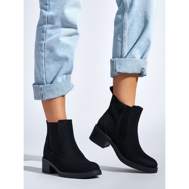 Schwarze Damen-Stiefeletten mit niedrigem Absatz 1