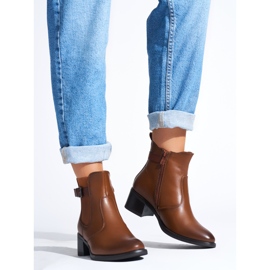 Braune Damenstiefeletten mit niedrigem Absatz 1