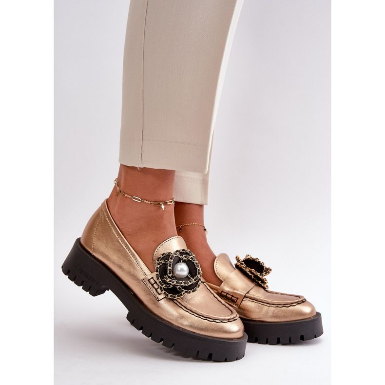 Damen-Ledermokassins mit einer Blume verziert, Gold CheBello 4520 golden 1