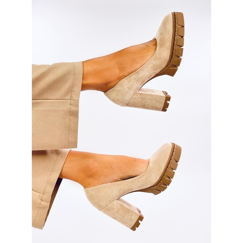 Angela Khaki-Pumps mit hohem Absatz und Plateau beige 1