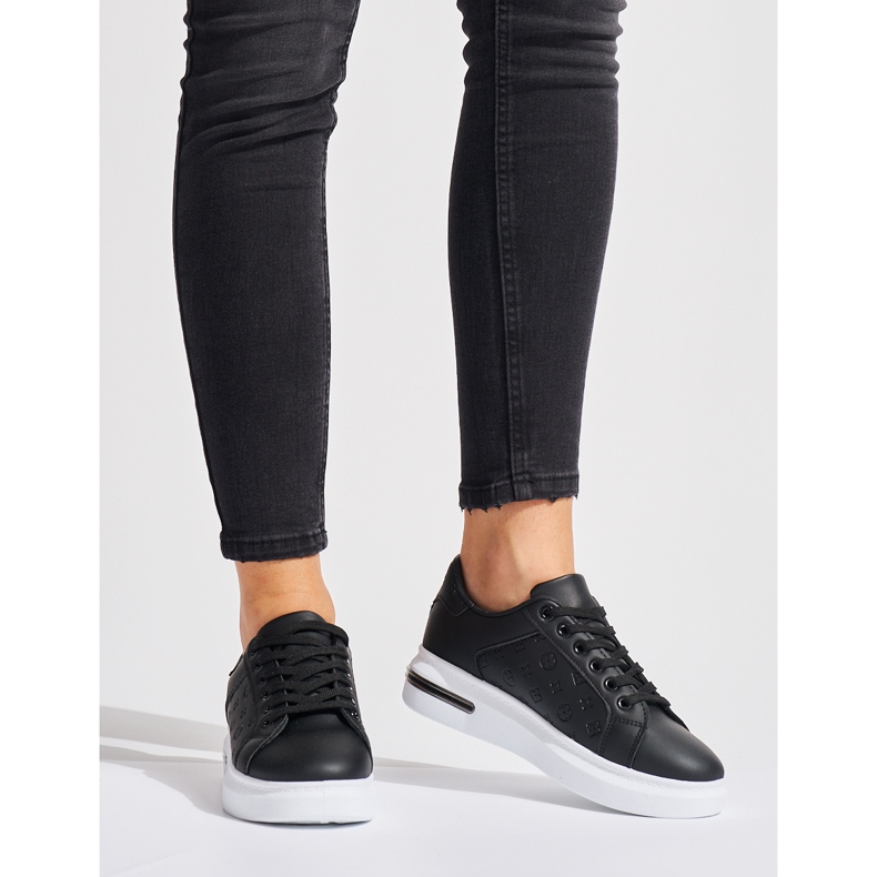 Schwarze Plateau-Sportschuhe 1