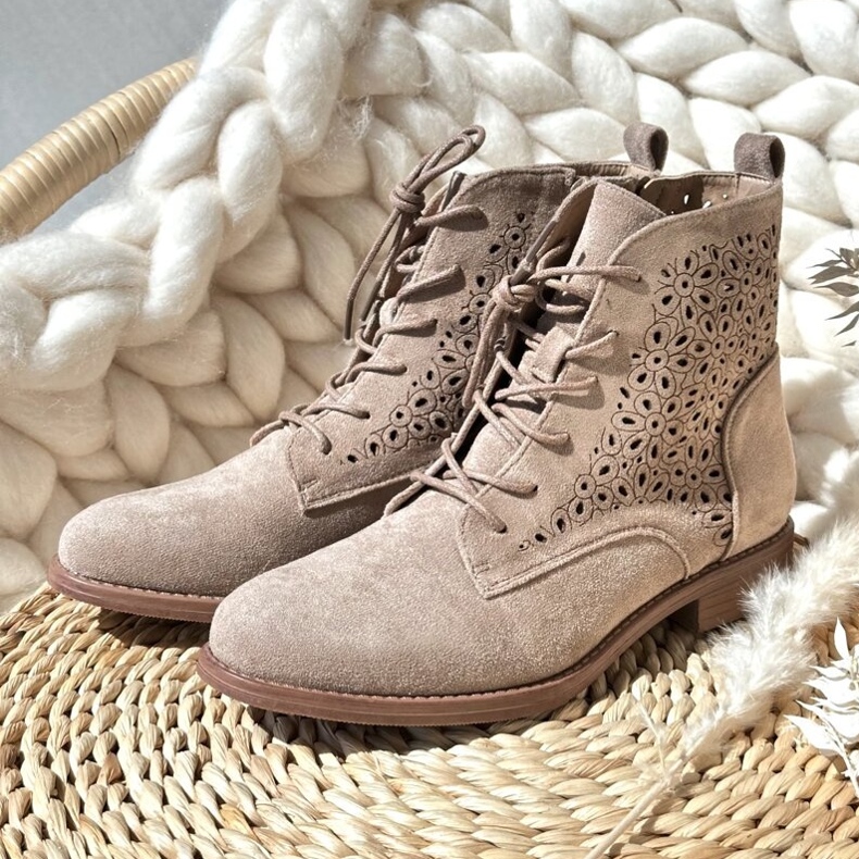 S.barski HY66-136 Damen Stiefeletten mit Muster, Hellbeige 1