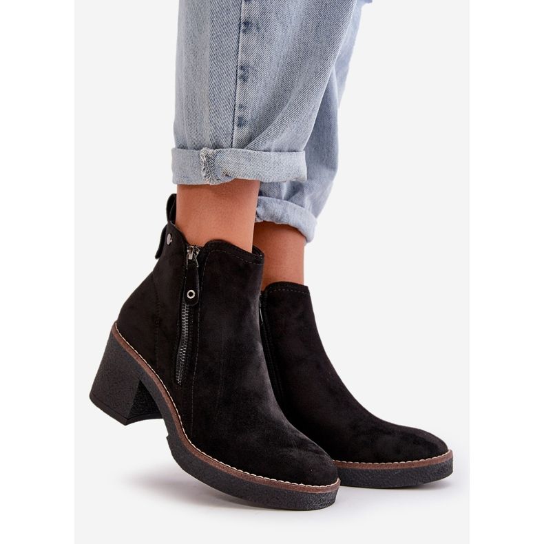 Isolierte Damen-Stiefeletten aus Öko-Wildleder, schwarzes Velarilla 1