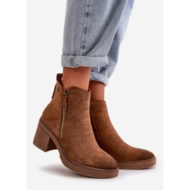 Isolierte Damenstiefeletten aus Öko-Wildleder, braunes Velarilla 1