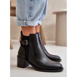 Isolierte Damenstiefel mit hohem Absatz und Schnalle in Schwarz von Nevillira 5
