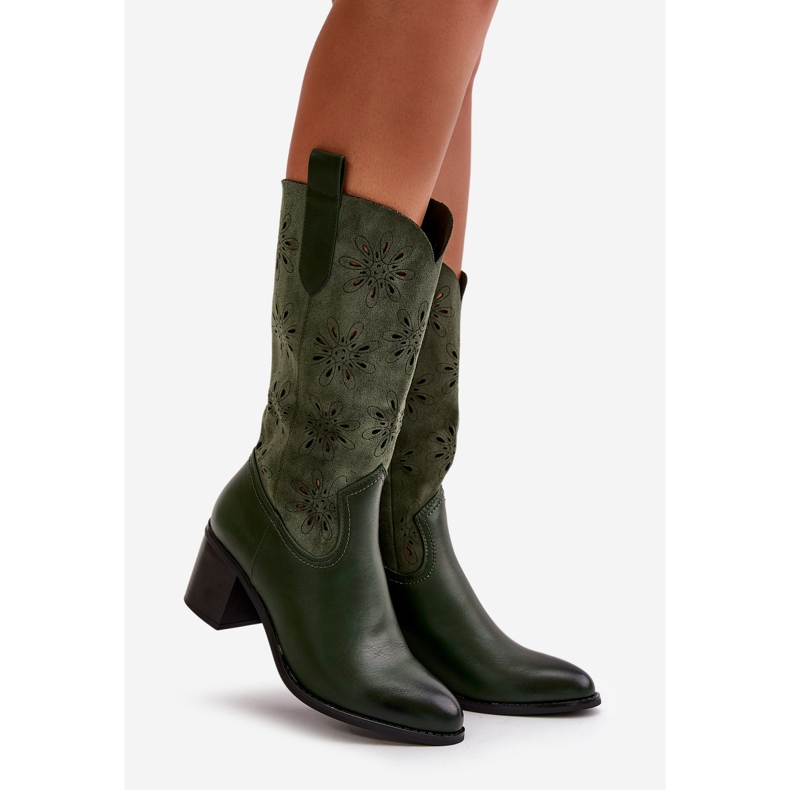 Jezzi Durchbrochene mittelhohe Damenstiefel aus Öko-Wildleder in Grün von Nevilos 1