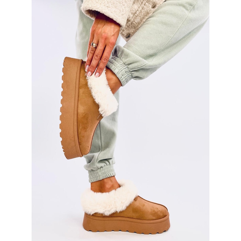 Yogi Camel kurze Schneestiefel mit Fell braun 2