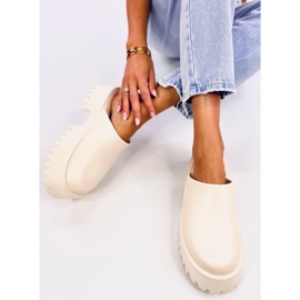 Ernest Beige Schaumstoff-Clogs 2