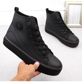 Isolierte schwarze High-Top-Sneaker Big Star OO274790 1