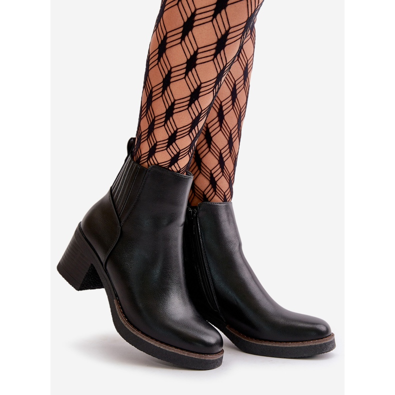 Isolierte Damenstiefel mit hohem Absatz aus Öko-Leder in Schwarz von Irittes 1