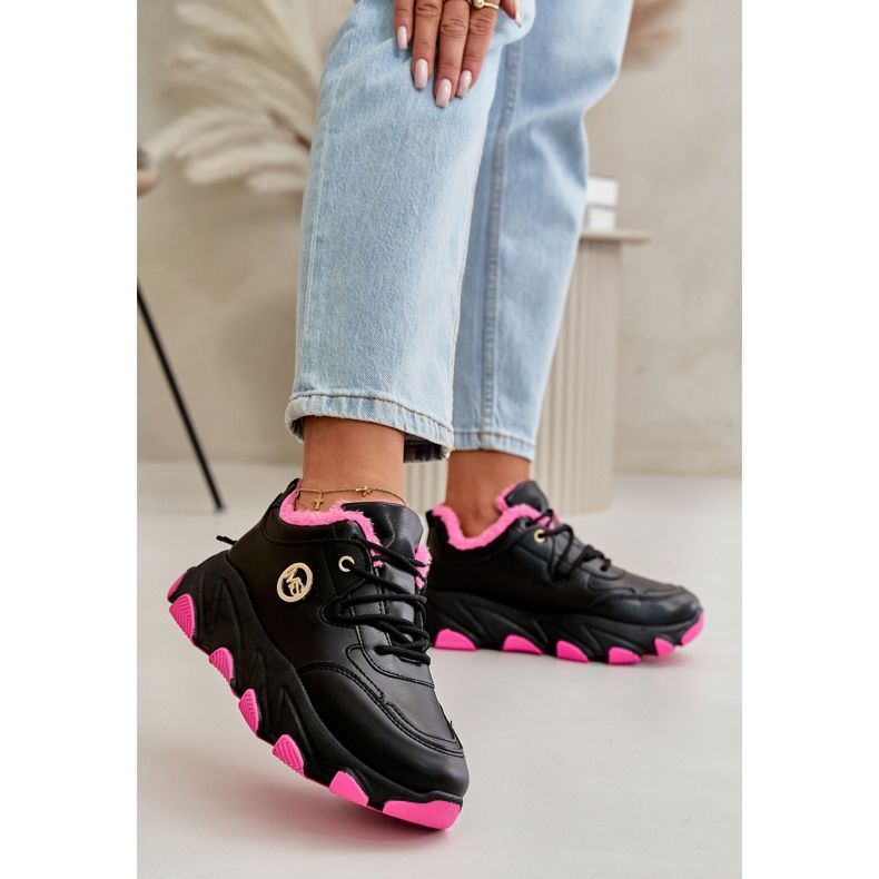 Isolierte Sportschuhe für Damen mit Schnürung und Plateausohle in Schwarz und Weiß 2